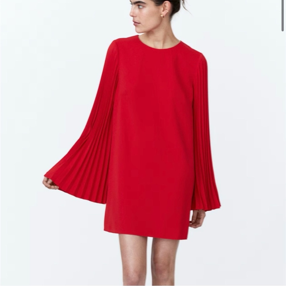 H&M Women’s Mini Dress Red Med Pleated Bell Sleeves NWT Christmas Holiday Party